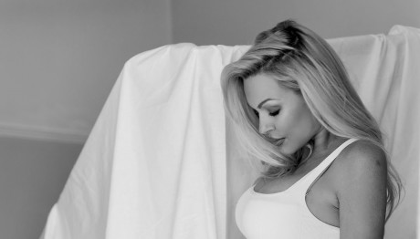 Βίκυ Κάβουρα