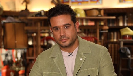 Θάνος Μαρίνης