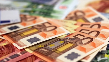 Αύξηση κατώτατου μισθού στις 22 Μαρτίου - «Όχι» Χατζηδάκη για επίδομα Πάσχα