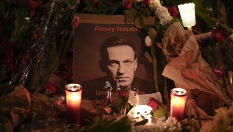 Αλεξέι Ναβάλνι: Τον Σκότωσαν Με Μια Γροθιά Στην Καρδιά