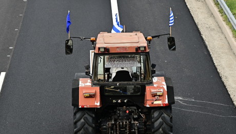 Στα Μπλόκα Οι Αγρότες - Ποιοι Δρόμοι Κλείνουν