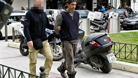Παλαιοχριστιανός: Τα Παίρνει Πίσω Για Το Πάτερ Κλεομένη