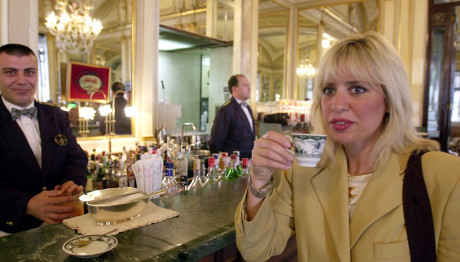 Θύμα Επίθεσης Η Εγγονή Του Μουσολίνι