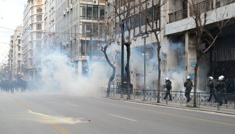 Τέμπη: Επεισόδια Στο Κέντρο Της Αθήνας Κατά Την Πορεία