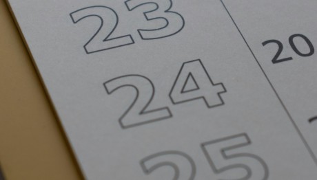 Δύο Τριήμερα Τον Μάρτιο - Ποια Είναι