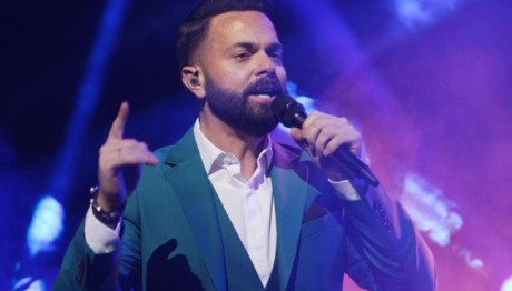 Ηλιάς Βρεττός: Πένθος Για Τον Τραγουδιστή