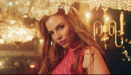 Χρύσα Μπανδέλη