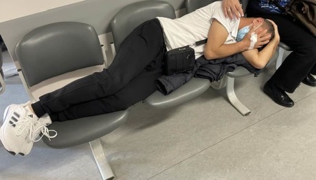 Θεαγένειο: Γιατρός Καταγγέλει Ανάνηψη Ασθενούς Σε Καρέκλες