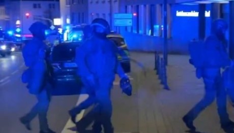 Γερμανία: Ένοπλη Κρατά Ομήρους Σε Νοσοκομείο