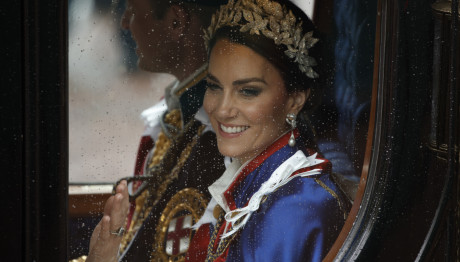 Κέιτ Μίντλετον: Ανατροπή Με Την Πρώτη Δημόσια Εμφάνιση