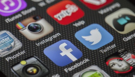 Έπεσαν Facebook Και Instagram - Πρόβλημα Για Τους Χρήστες