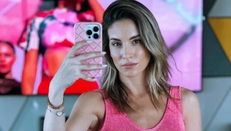 Αθηνά Οικονομάκου