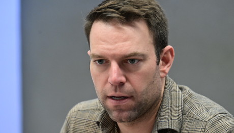 Στέφανος Κασσελάκης: Πάει Στρατό - Παρουσιάζεται Στη Σπάρτη