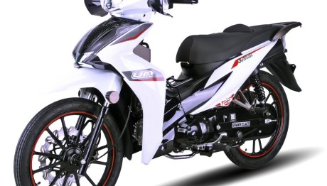 Το παπί UM FLASH 125 LZ σε τιμή...«παπιού»