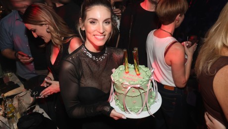 Αθηνά Οικονομάκου