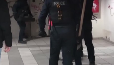 Πανεπιστημίοπουλη: Βίντεο Ντοκουμέντο Από Την Έφοδο Της ΕΛΑΣ