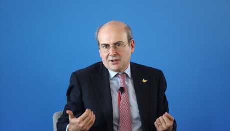 Κωστής Χατζηδάκης: «Πάνω Από Τα 800 Ευρώ Ο Κατώτατος Μισθός»