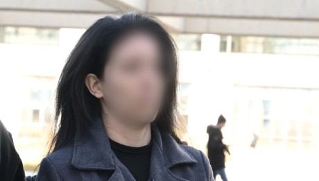 Κολωνός: Ένταση Στη Δίκη - Ξέσπασε Η Μητέρα Της 12χρονης