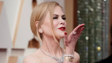 Νικόλ Κίντμαν: Ποζάρει Με Εσώρουχα Στα 56 Της