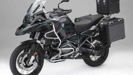 Δείτε πόσες μοτοσυκλέτες πούλησε η BMW