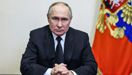 «Ο Πούτιν Κυνηγάει Τους ΛΟΑΤΚΙ Και Όχι Τους Τρομοκράτες»