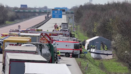 Γερμανία: Τροχαίο Με Λεωφορείο - Νεκροί Και Τραυματίες