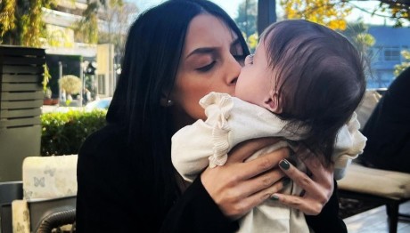 Άννα Μπεζάν