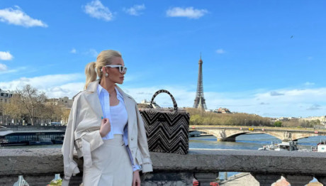 Καινούργιου: Στο Παρίσι Με Άψογο Στιλ Και Πανάκριβες Τσάντες