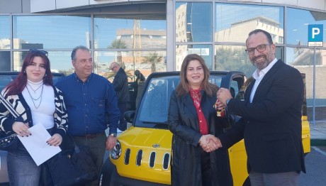 Τρία ηλεκτρικά αυτοκίνητα δώρο από την Auteco