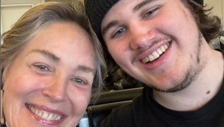 Sharon Stone: Σπάνιο φωτογραφικό στιγμιότυπο με τον μικρότερο γιο της