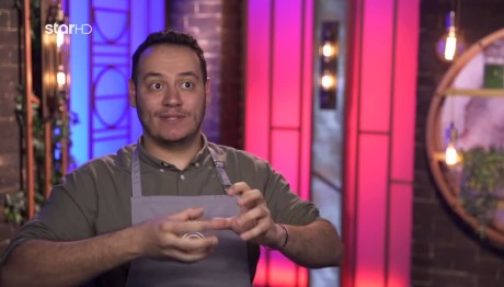 MasterChef: Ο Ηλίας Κρυφάκουσε Το Μυστικό Για Τις Μπανάνες