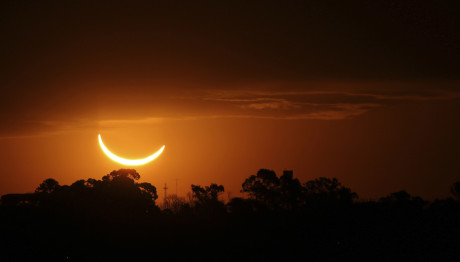Ολική Έκλειψη Ηλίου Σήμερα - Πού Θα Είναι Ορατή