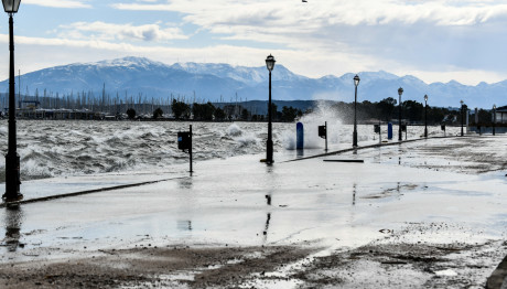 Καιρός: Ισχυροί Βόρειοι Άνεμοι Σε Όλη Τη Χώρα