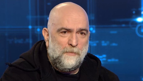 Μπάμπης Στόκας: Κατεβαίνει Στις Ευρωεκλογές