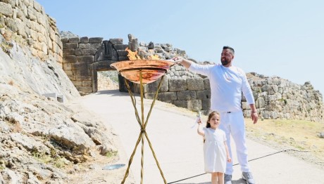 Ολυμπιακοί Αγώνες 2024: H Φλόγα Στις Ιστορικές Μυκήνες