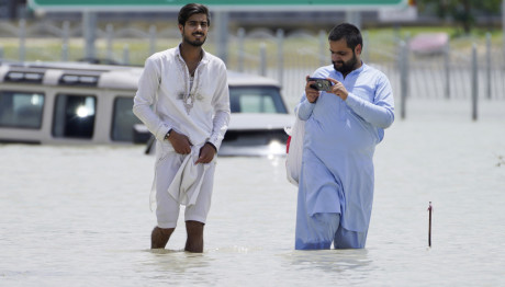Ντουμπάι: Τι Προκάλεσε Την Κακοκαιρία Του Αιώνα