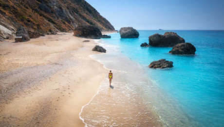 «Απάτητες Παραλίες»