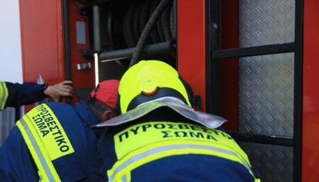 Ιωάννινα: Φωτιά σε κατάστημα εστίασης από καμινάδα – Νεκρή μια γυναίκα