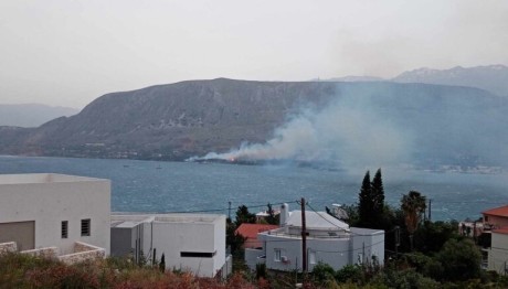 Σούδα: Χωρίς Ενεργό Μέτωπο Η Φωτιά Στον Ναύσταθμο