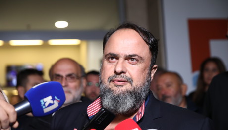 Ραντεβού Μαρινάκη Με Έλληνα Άσο Του Ολυμπιακού