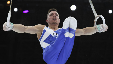 Πετρούνιας