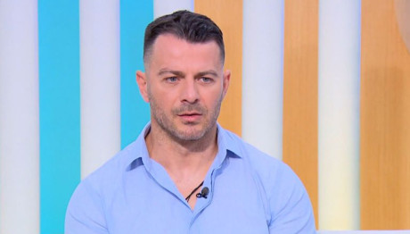 Αγγελόπουλος: Ίσως Έπρεπε Να «Φύγει» Η Μητέρα Μου