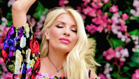 Ελένη Μενεγάκη: Η Νέα Φωτογραφία Από Τις Διακοπές Της