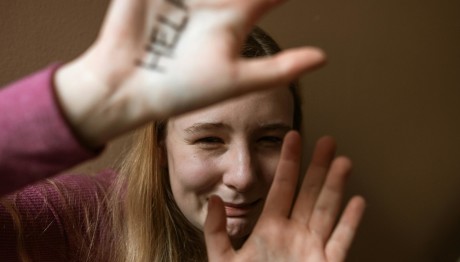 Γιατί; Μία Εκδήλωση Για Την Κακοποίηση Των Γυναικών