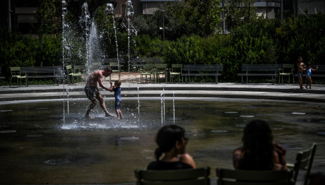 Καιρός: Έρχεται Καύσωνας Με 35άρια Μετά Τις Βροχές