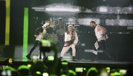 Eurovision: Ξεσήκωσε Το Στάδιο Ο Τραγουδιστής Της Κροατίας