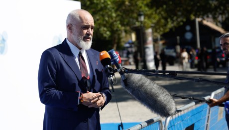 Έντι Ράμα: «Φρούριο» η Αθήνα για την ομιλία του στην αλβανική κοινότητα