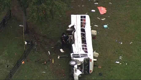 Τραγωδία στις ΗΠΑ: Τουλάχιστον 8 νεκροί σε τροχαίο με λεωφορείο