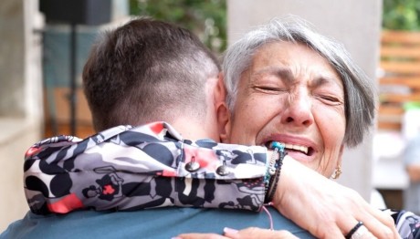 Χίος: Συνάντησε Τον Δότη Που Την Έσωσε