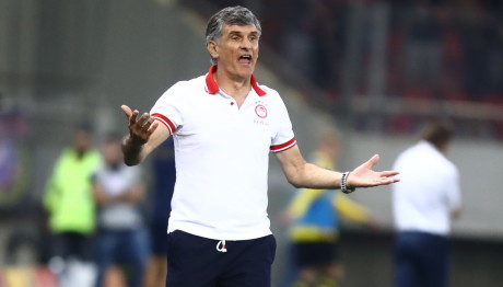 O Μεντιλίμπαρ Έβαλε Τις Φωνές